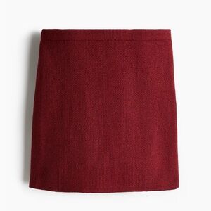 Fine-knit Women’s Burgundy Mini Skirt